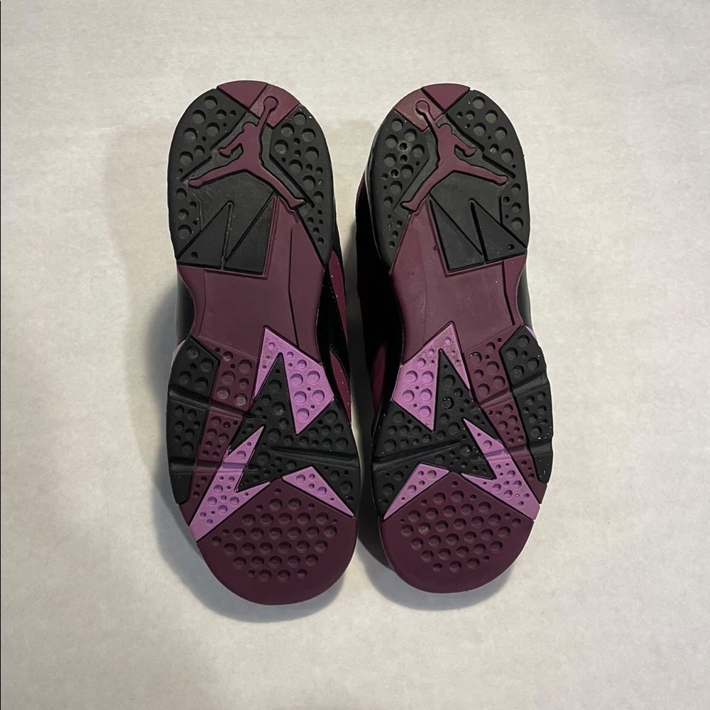 Jordan’s - Picture 2 of 3